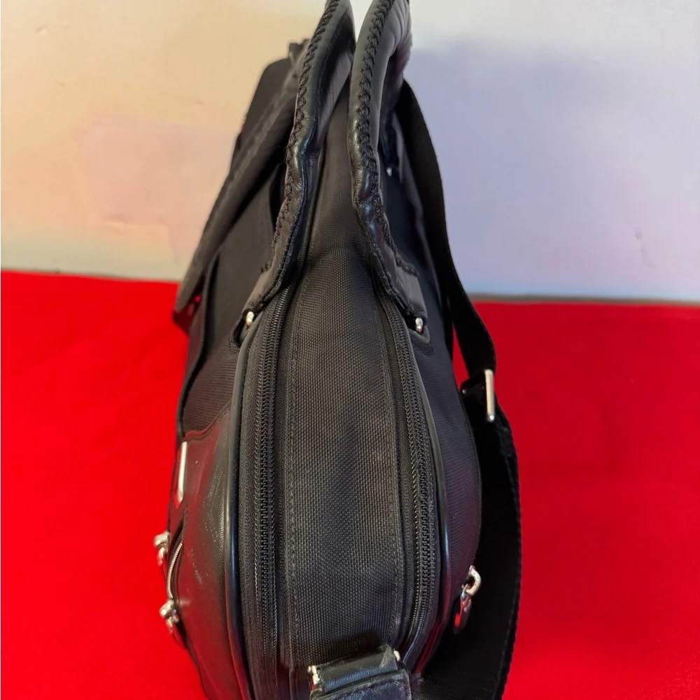 Tumi Arrive Narita Black Nylon/Leather Laptop Messenger Briefcase